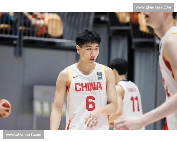 崔新泉高效 14+4 助率队取胜 能攻善传尽显全能身手